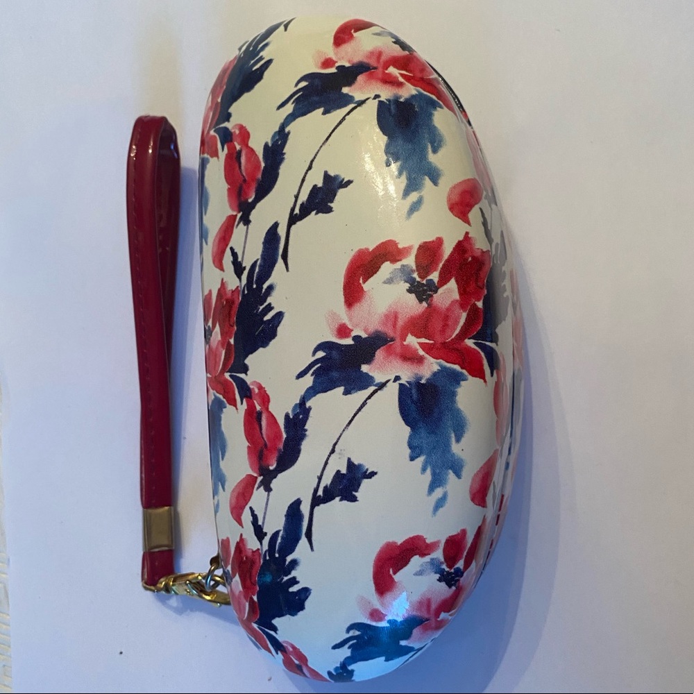 Ellen Tracy Sunglasses Case